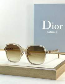 Picture of Dior Sunglasses _SKUfw76160910fw